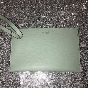 ♠️ Kate Spade wristlet ♠️